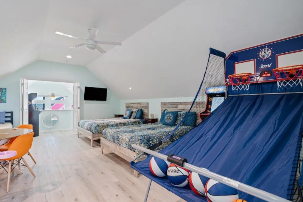 129733869b6f44ff88d3abf27dc43932 | Beachhouse | Texas | TX | Vacation Homes | Galveston | Crystal Beach | Kokomo | Breezy Days | Beachfront Elegance | Sunrise Serenity | Southern Sands Property Management, LLC