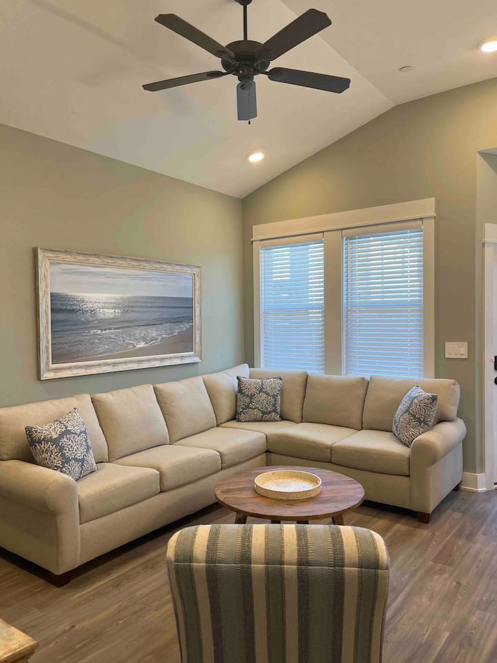 Beautifully decorated for your home at the beach.