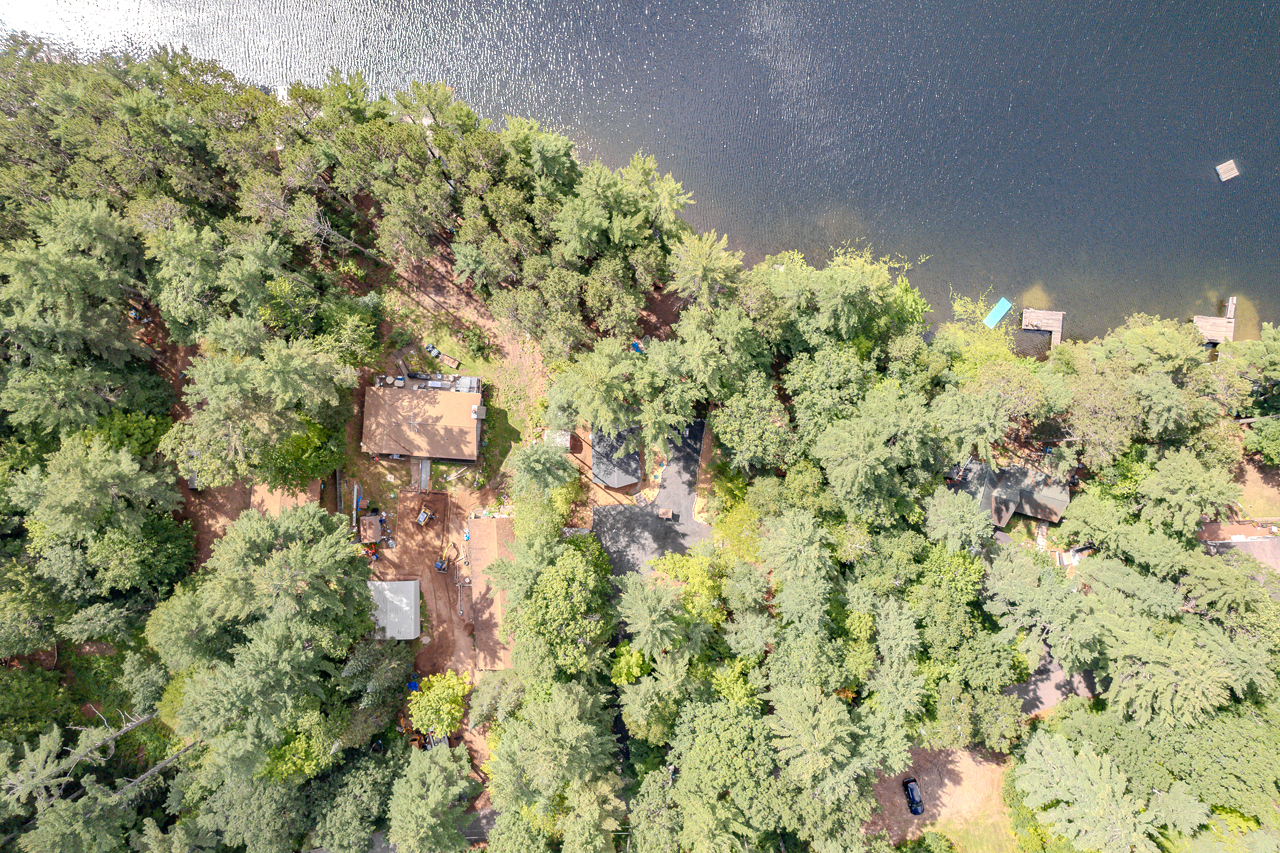 Enjoy a range of premium amenities designed for your comfort and convenience, from modern appliances to tranquil outdoor spaces with direct access to the lake