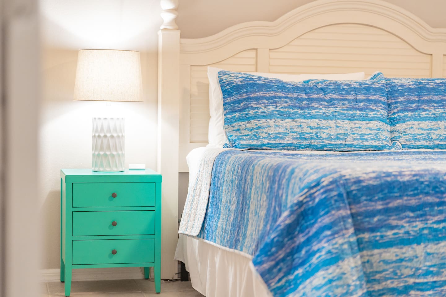 King suite with 50-inch Smart TV and dedicated work space.