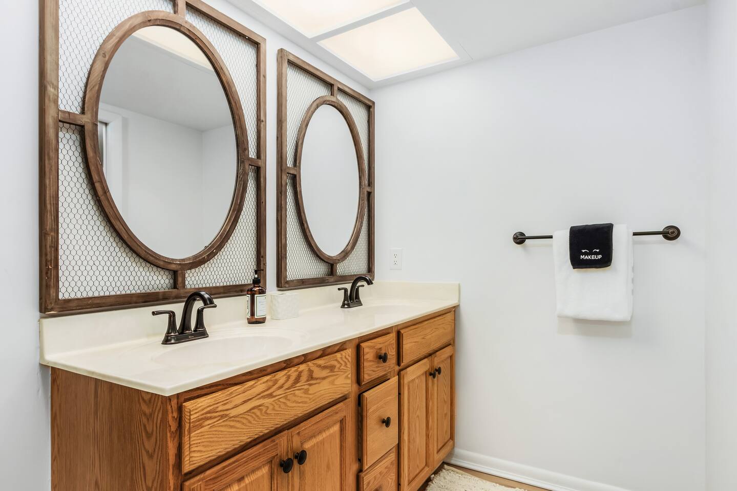 Experience the comfort of the primary ensuite bathroom, complete with dual sinks for added convenience!
