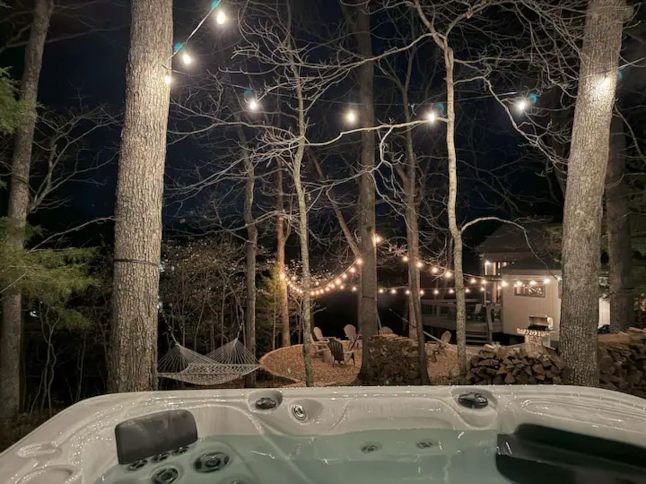 Hot tub surrounded by nature