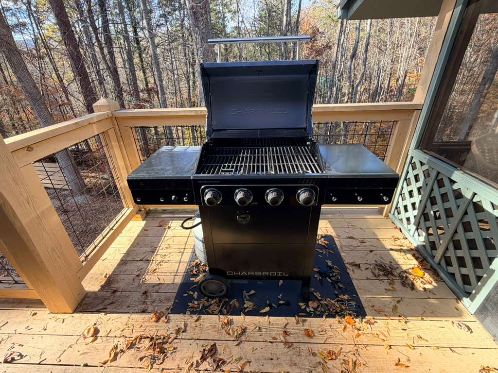 Fire up the grill! Enjoy true mountain barbecue with this modern Charbroil gas grill located right on the deck.
