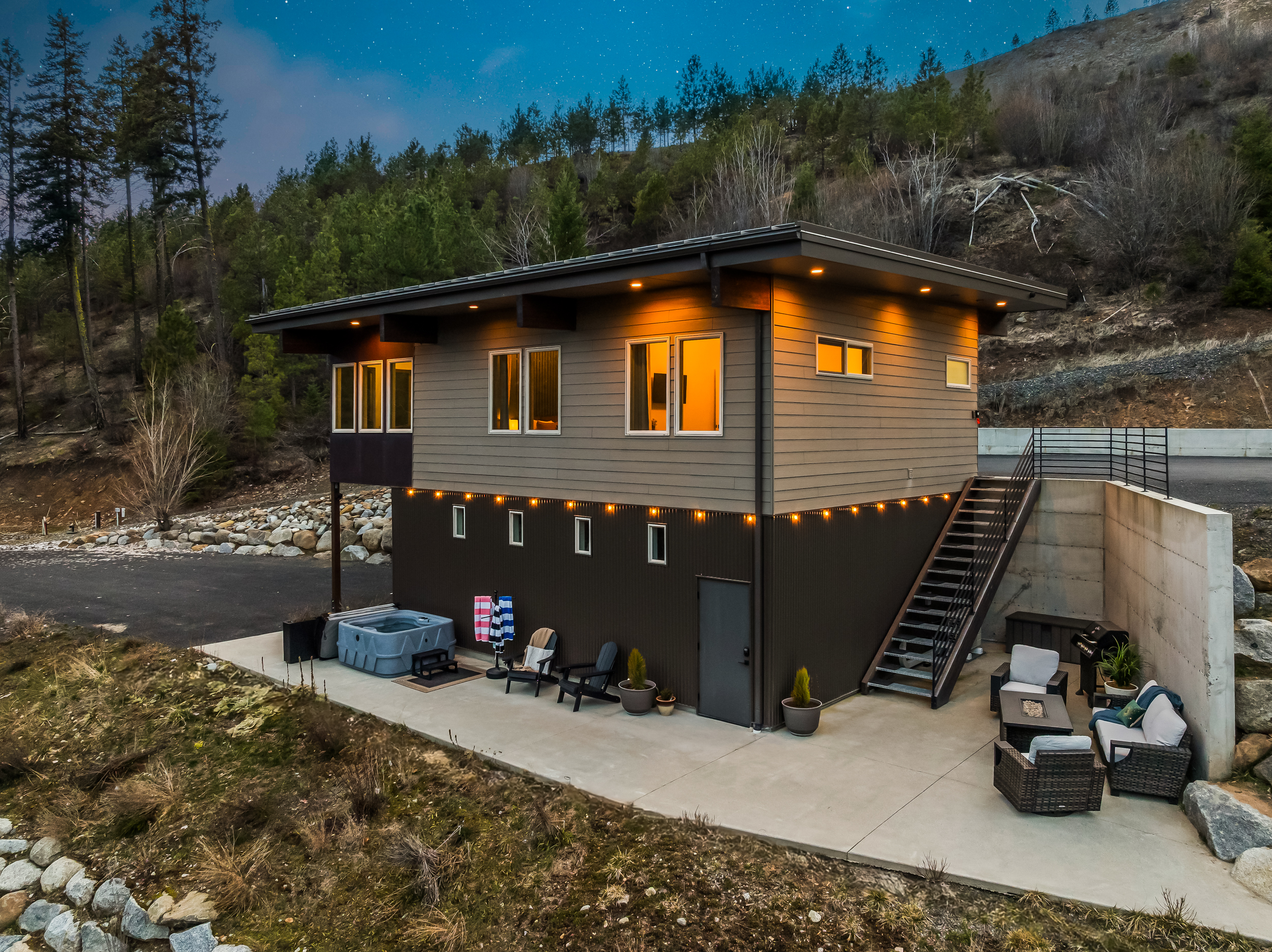 Exterior view of the guesthouse and amenities