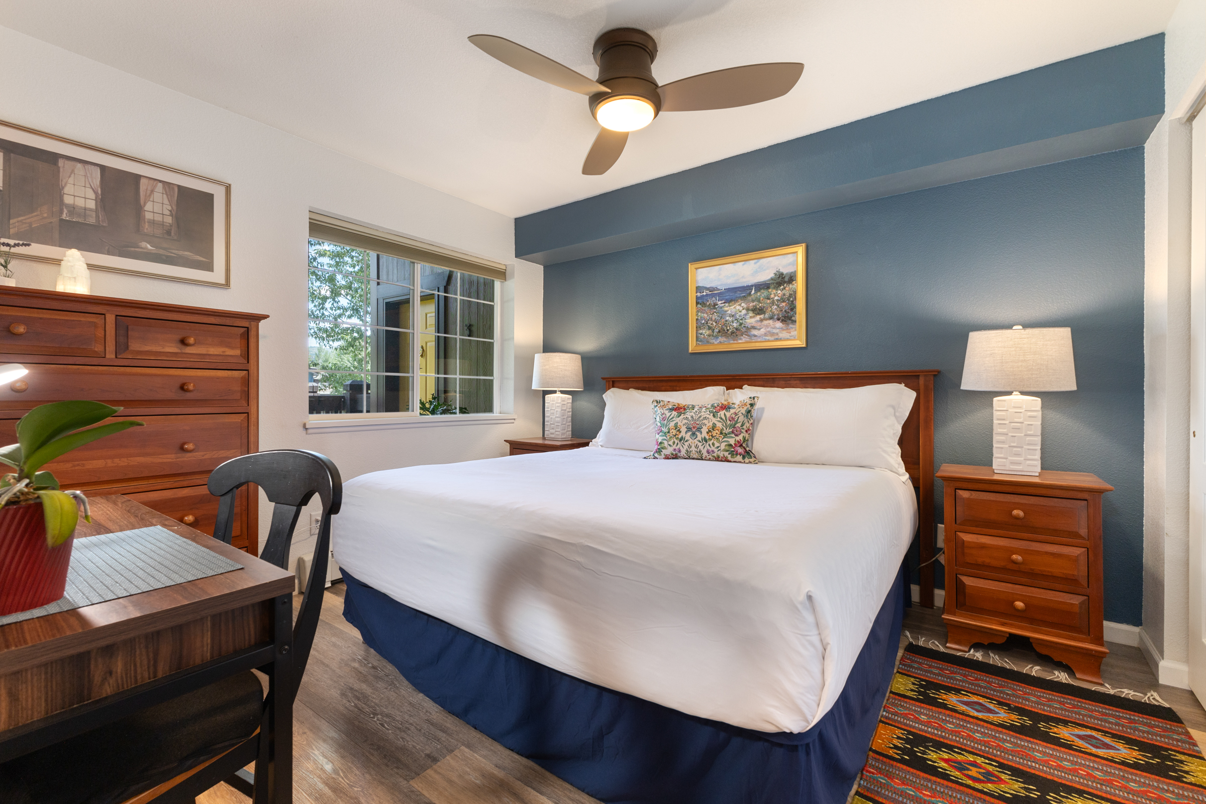 Bedroom 2 | Kingsize Bed | Study Table | Smart Tv