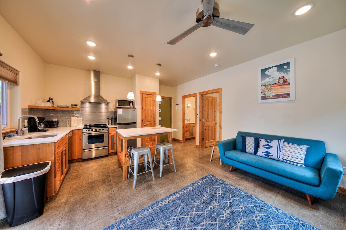 Cozy family room open to kitchen