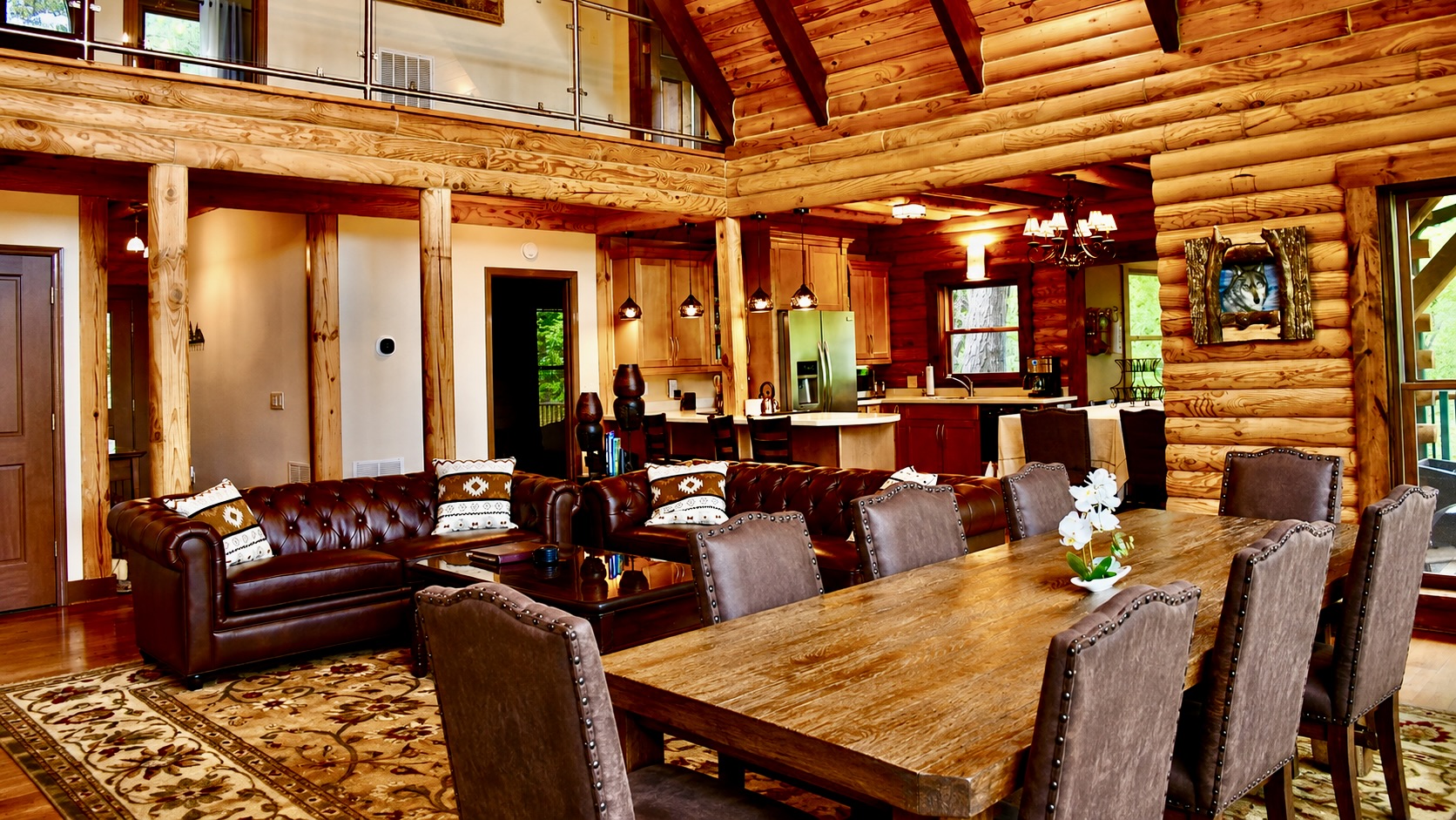 Living Room/Dining Area