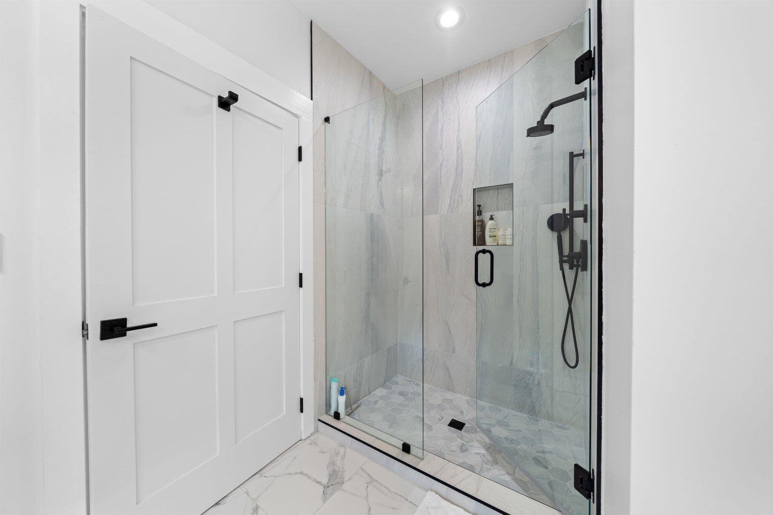 2nd Floor Primary Ensuite Bath.