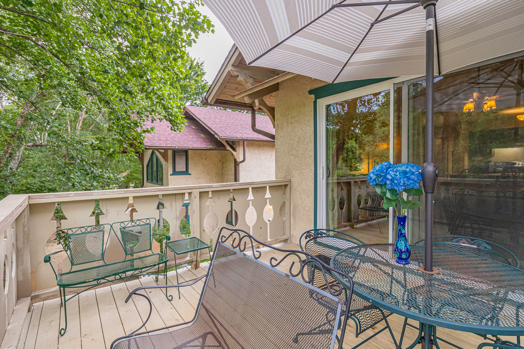 Helen Riverfront 1BR 1BA Condo | Balcony Overlooking River | Downtown Helen 5