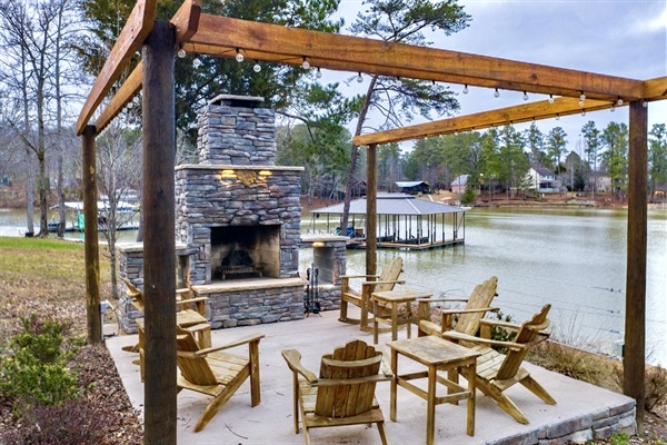 Private Backyard Fire Outdoor Place