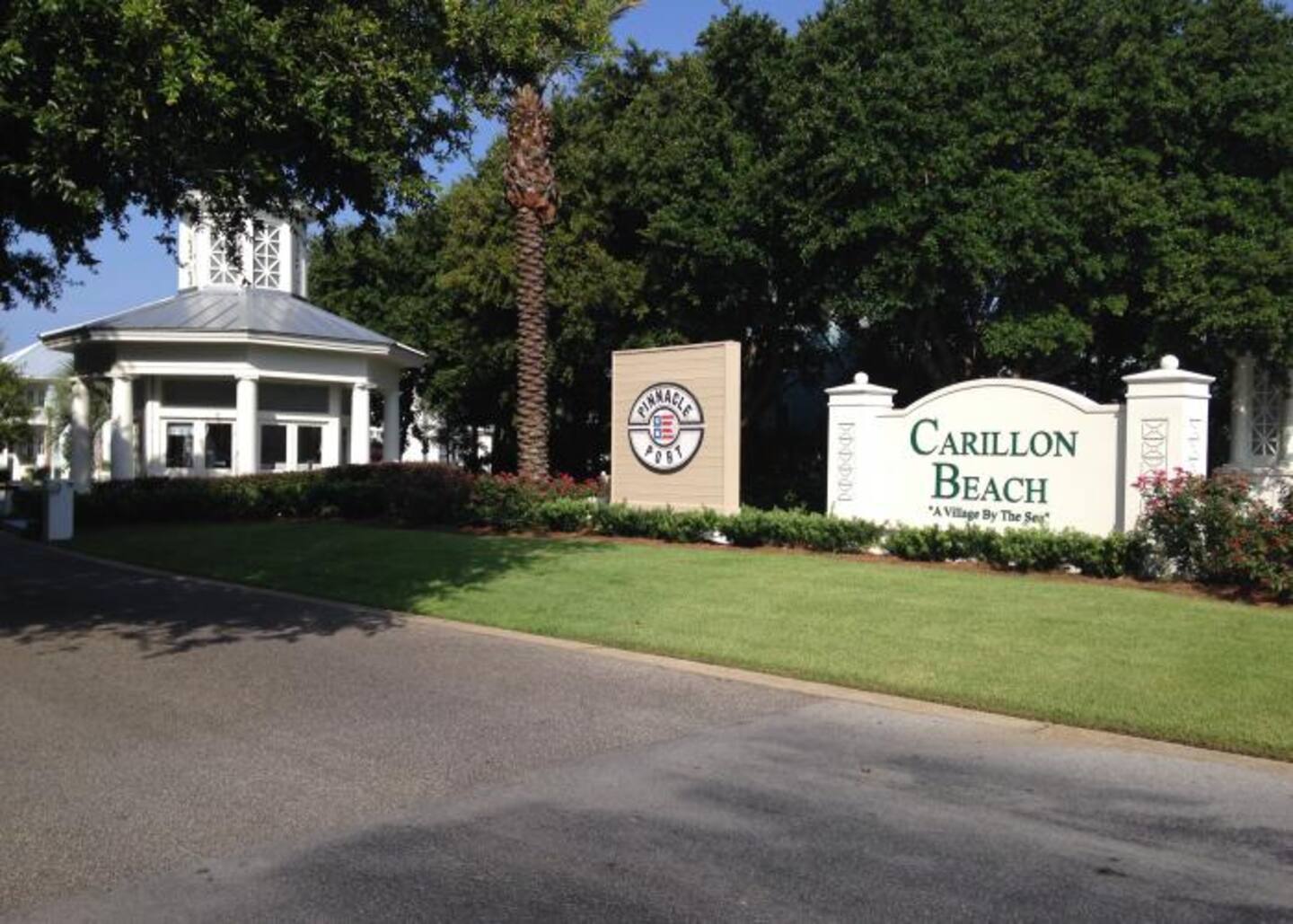 Enjoy peace of mind with a secure, gated entrance—ensuring privacy and safety throughout your stay.