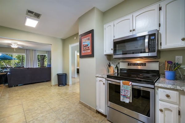 Lone Star - Kitchen open to living/dining area