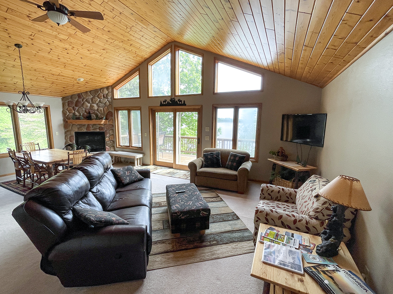 101 Upper Living Room