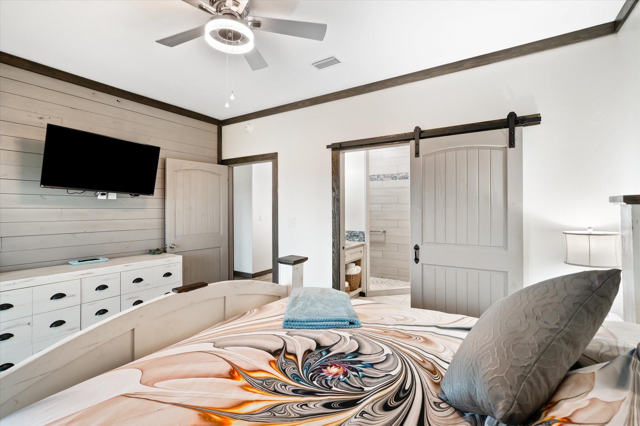 Master Bed A with smart Tv