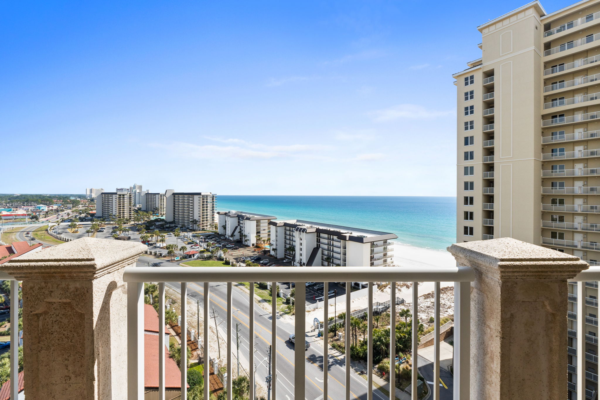 Balcony with Outdoor Seating