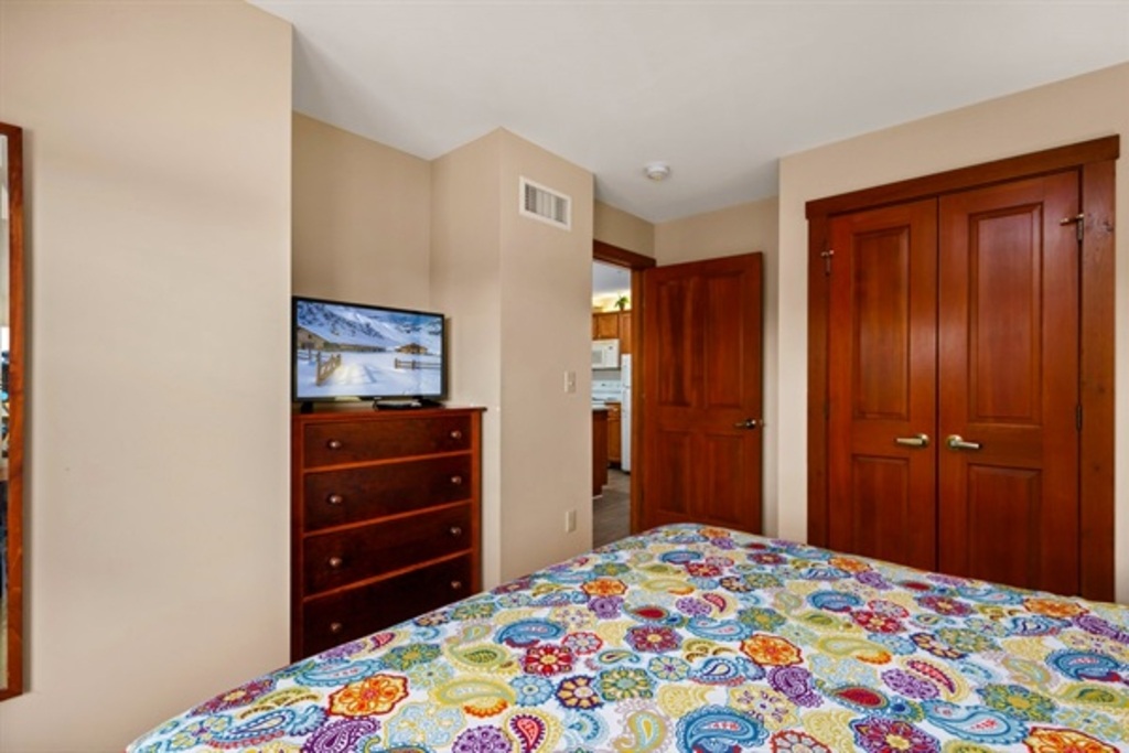 Chill & Watch your Favorite show in this Charming Bedroom!