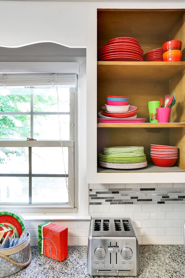 Adult and Children's Dishes