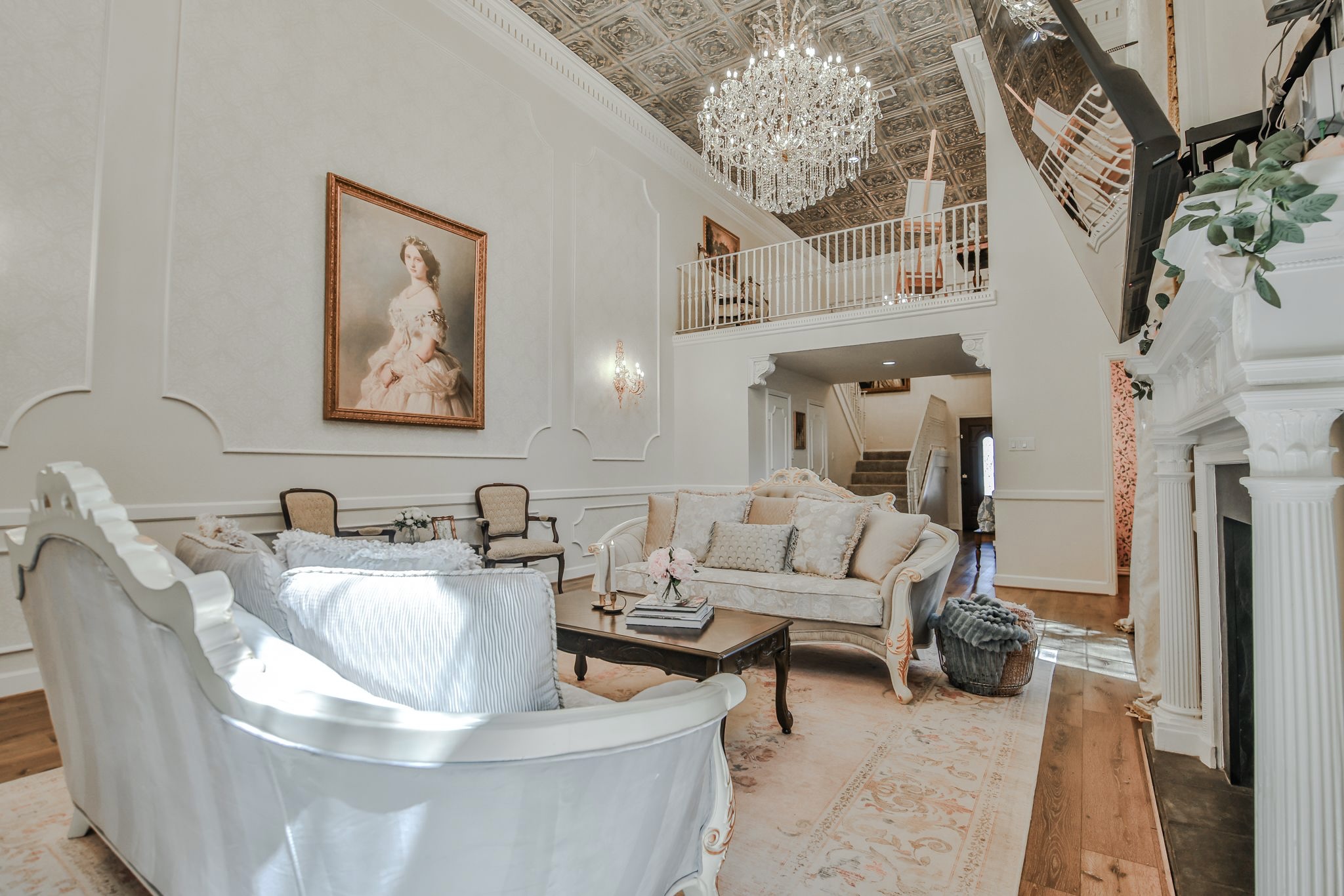 A grand salon with soaring ceilings, dazzling chandeliers, and Victorian charm—perfect for reverie and rendezvous.