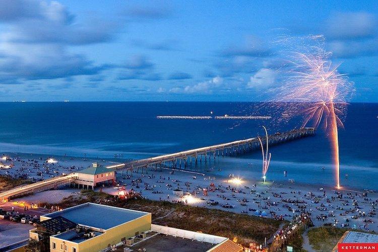 Fourth of July fireworks at Jacksonville Beach