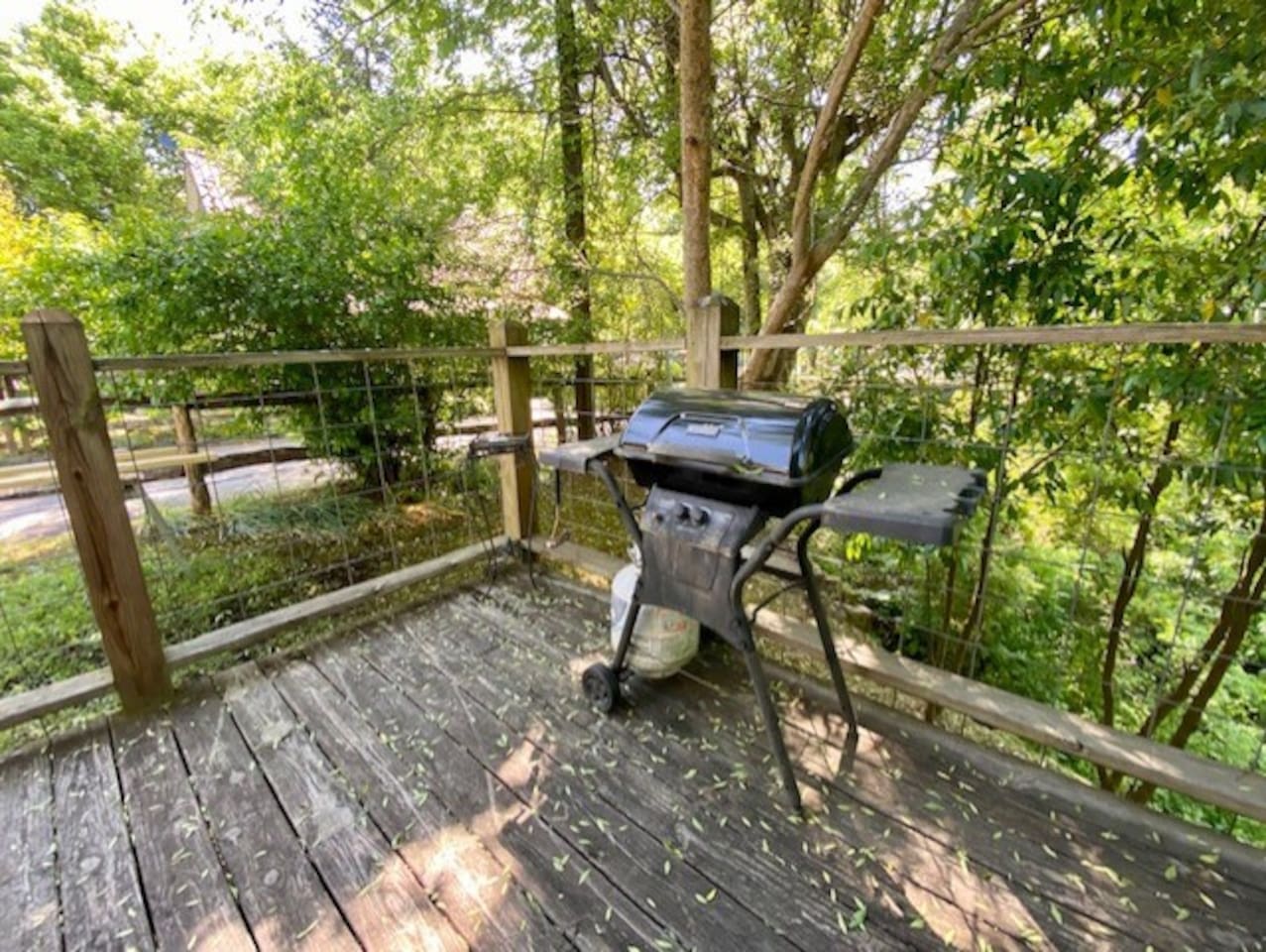 Gas grill with propane provided