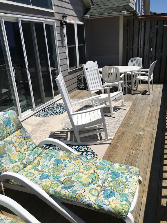 Top Oceanfront deck