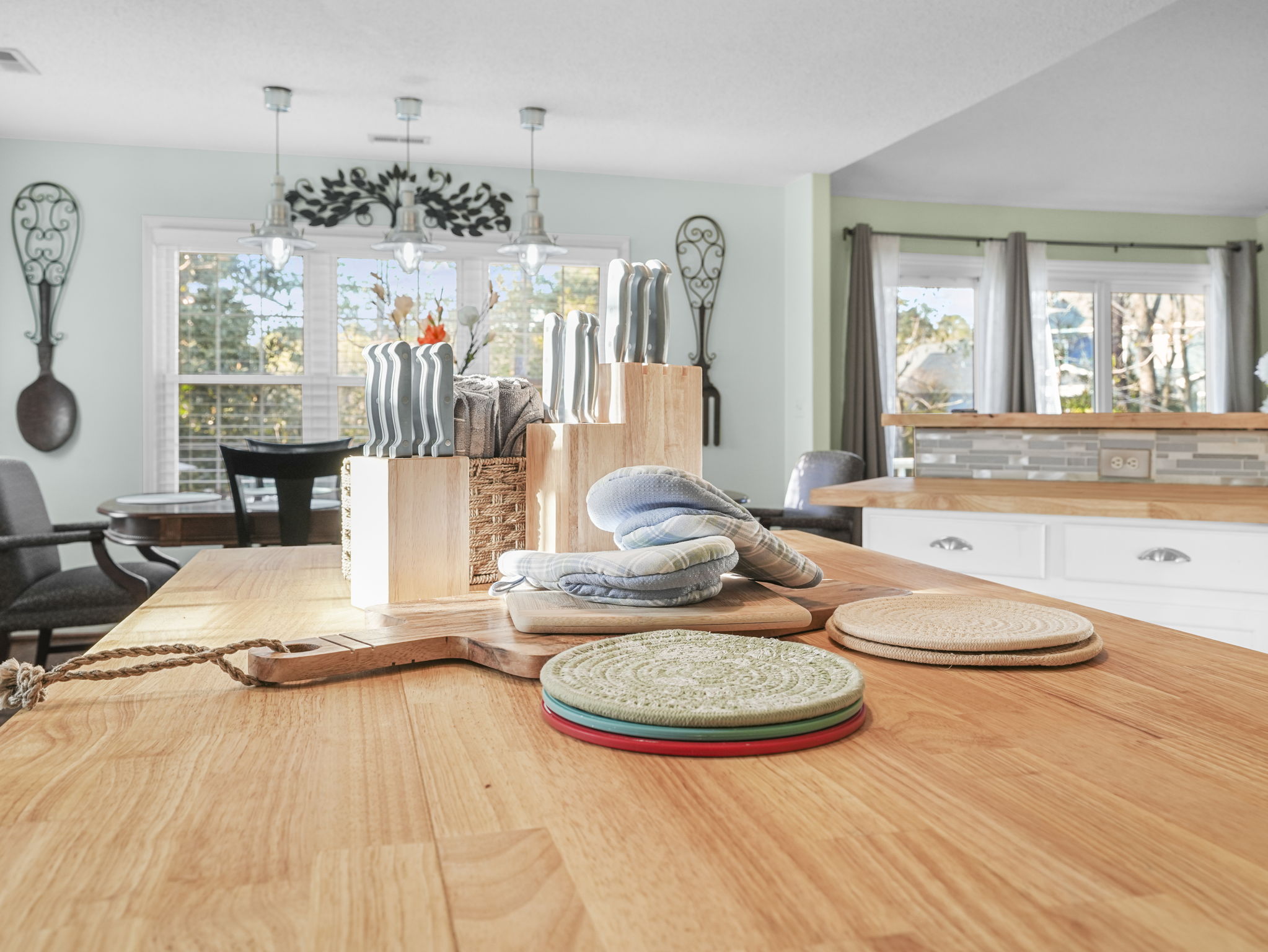 Kitchen, Island, Knife Blocks, Accessories