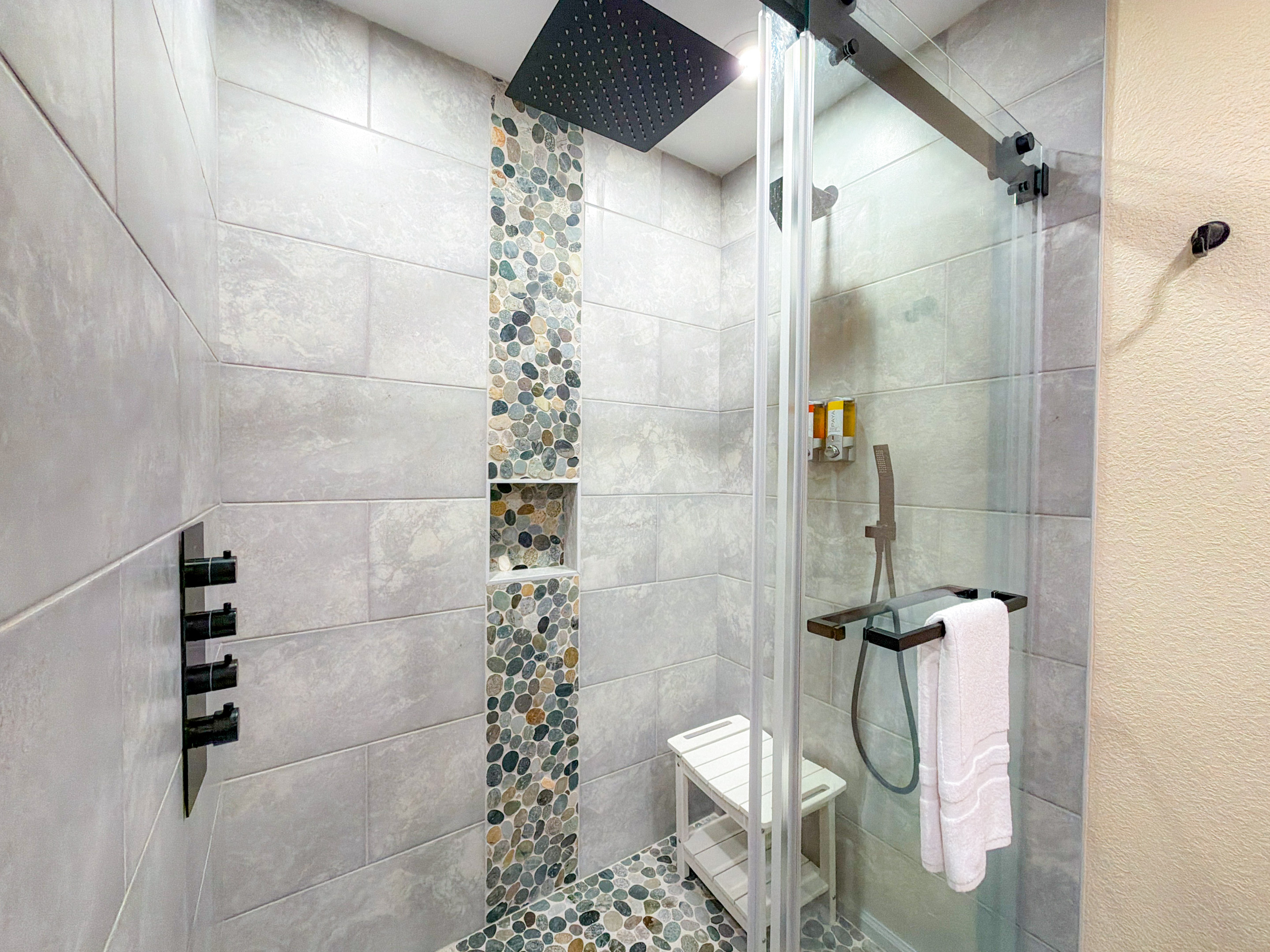 Ensuite