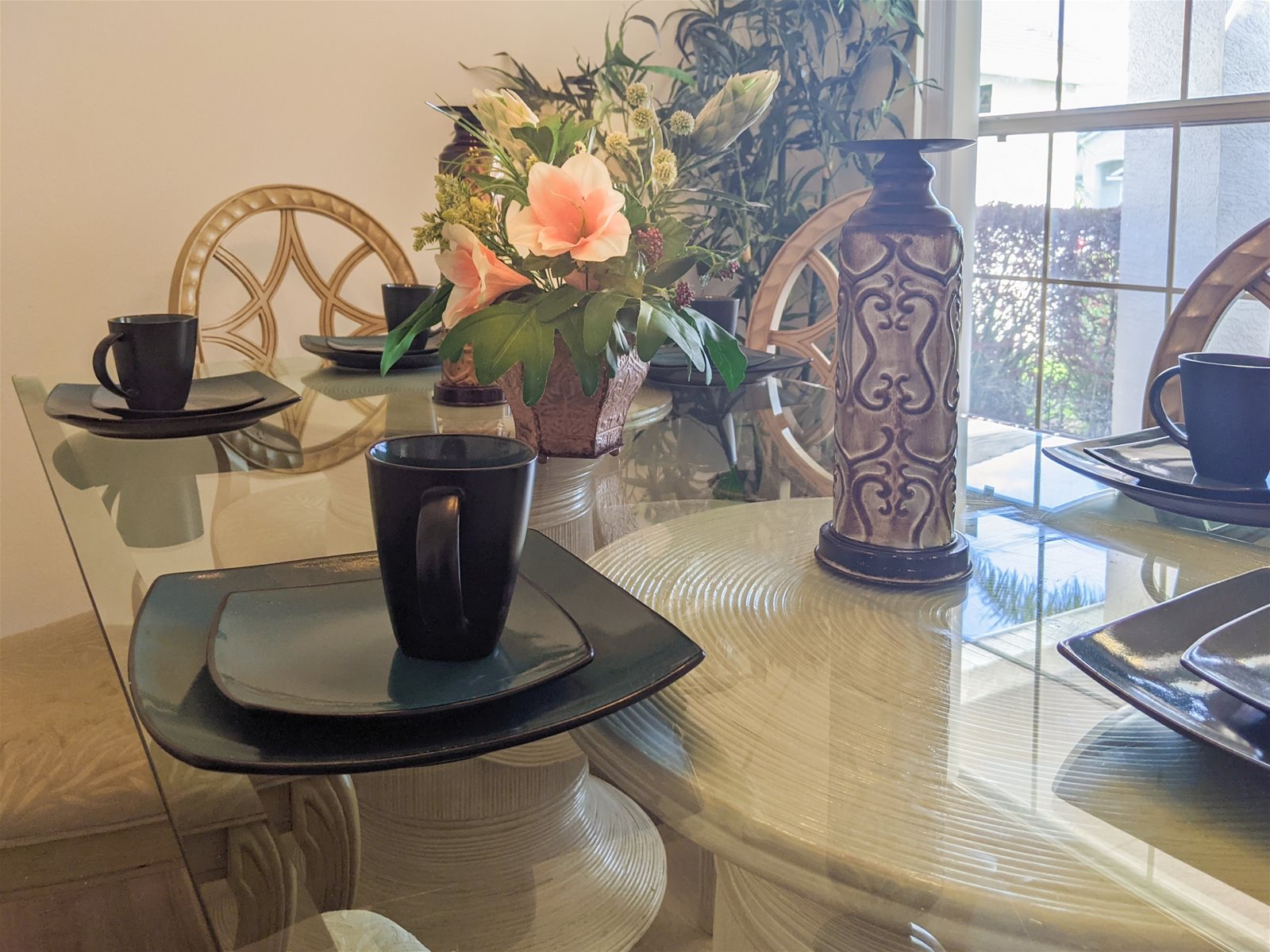 Dining room table