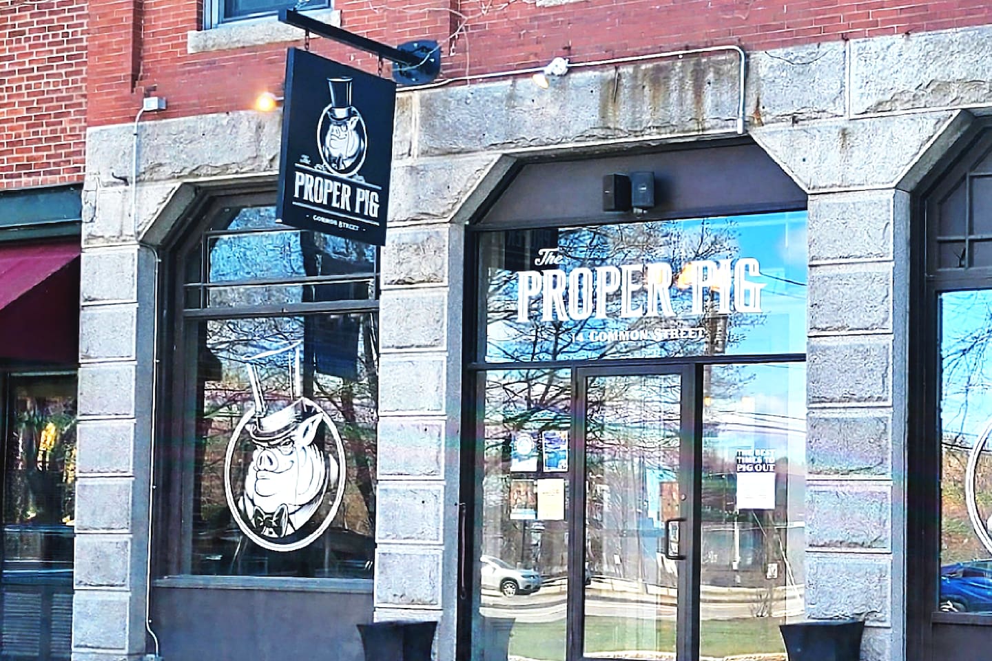 Amazing food and drinks at Proper Pig