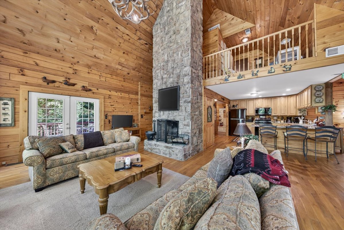 Cabin mornings & lake afternoons.