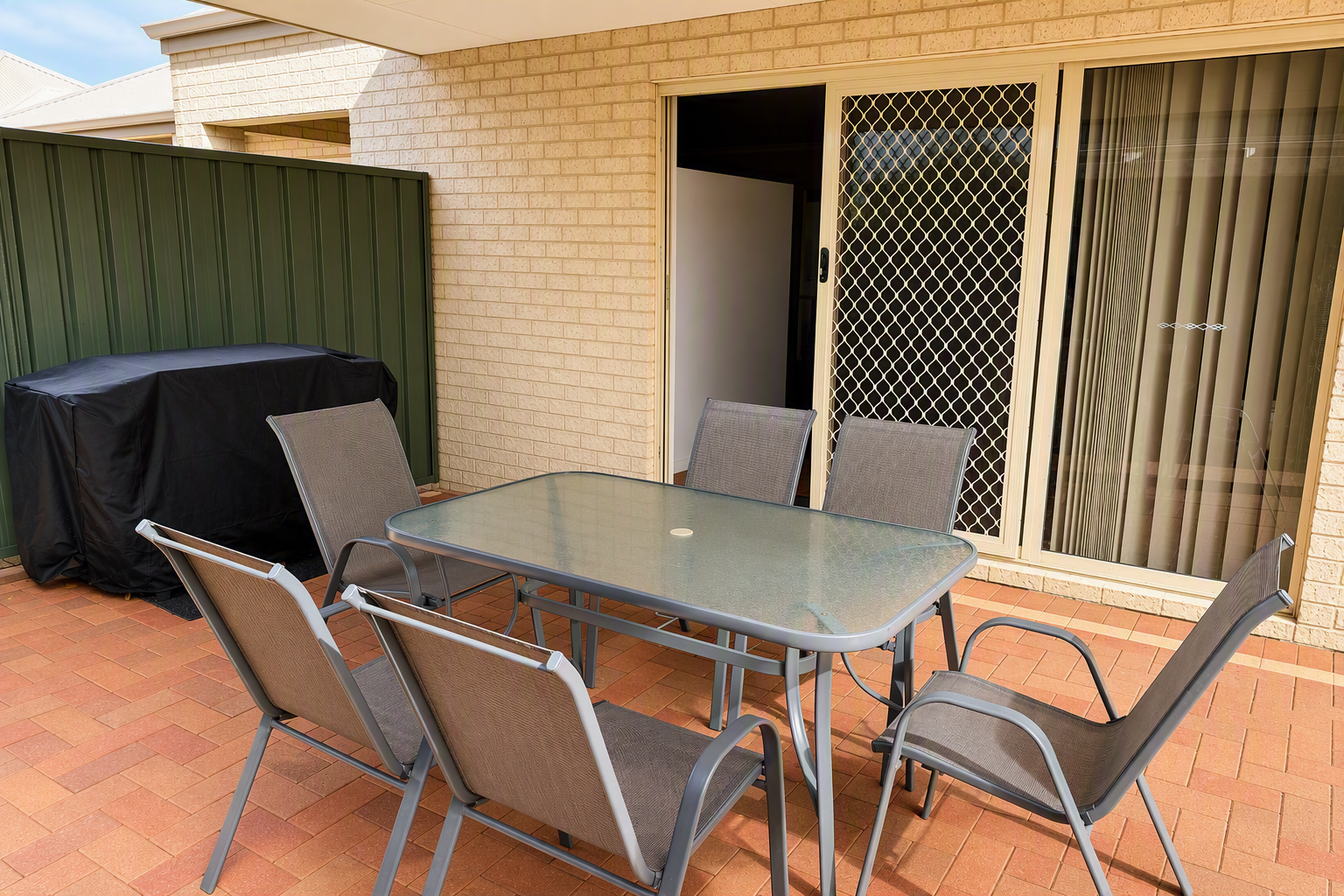 Outdoor Entertaining with BBQ