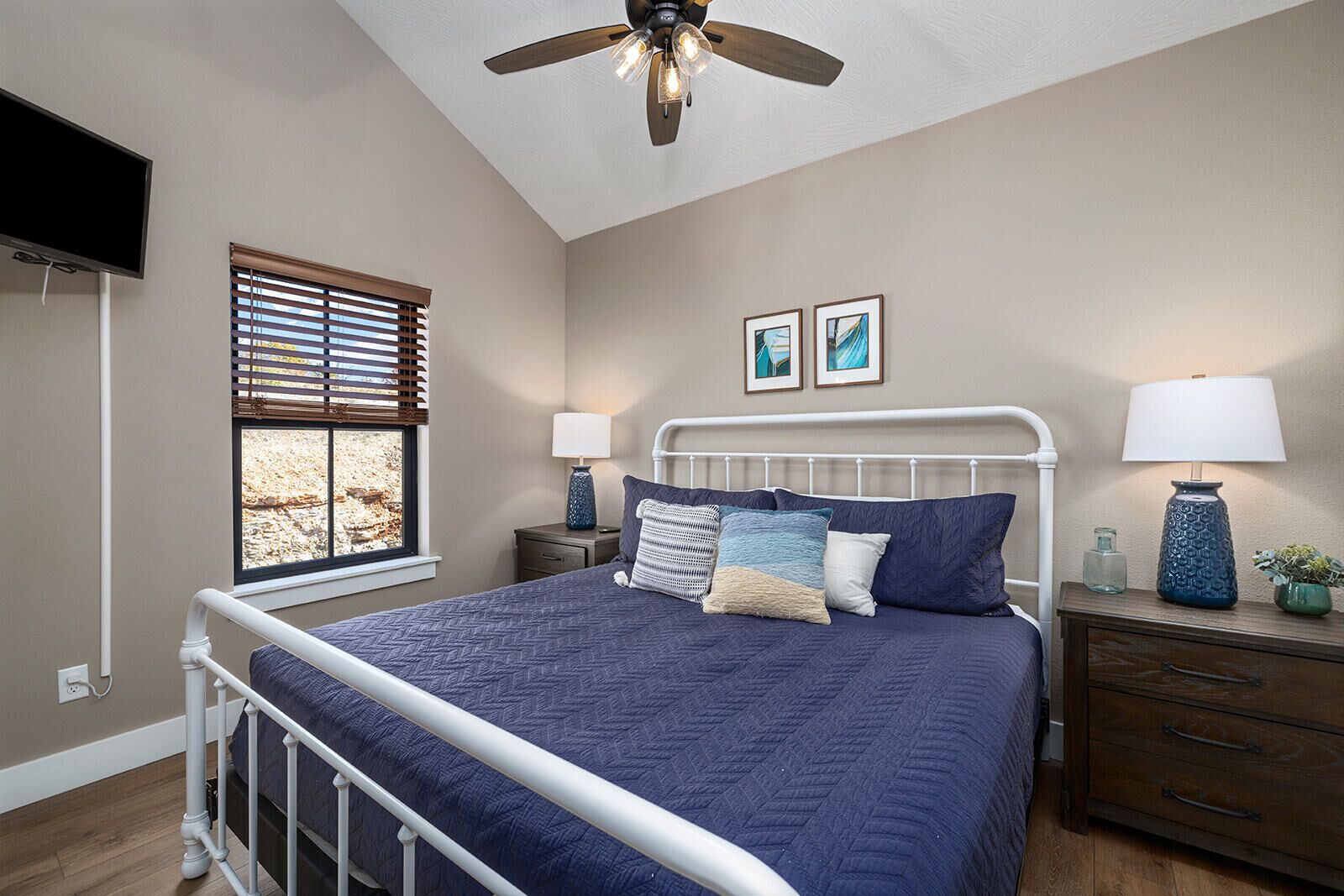 Upper Level King Bedroom with jack n jill bathroom