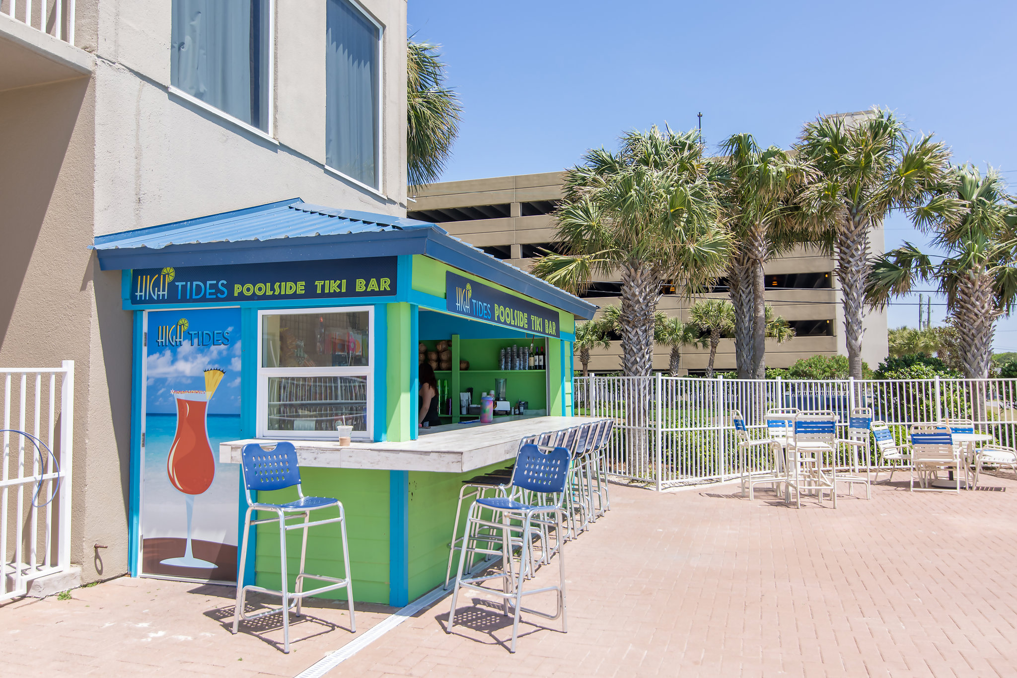 Snacks and Drinks beside the East side pool - seasonal