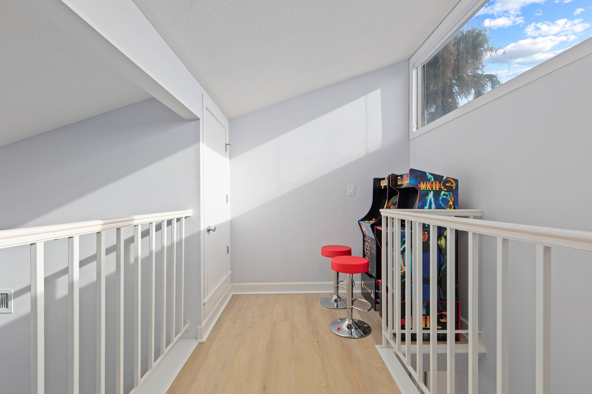 Game loft with arcades