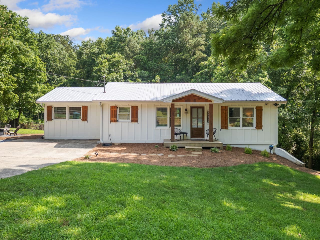 Ranch home with tin roof
