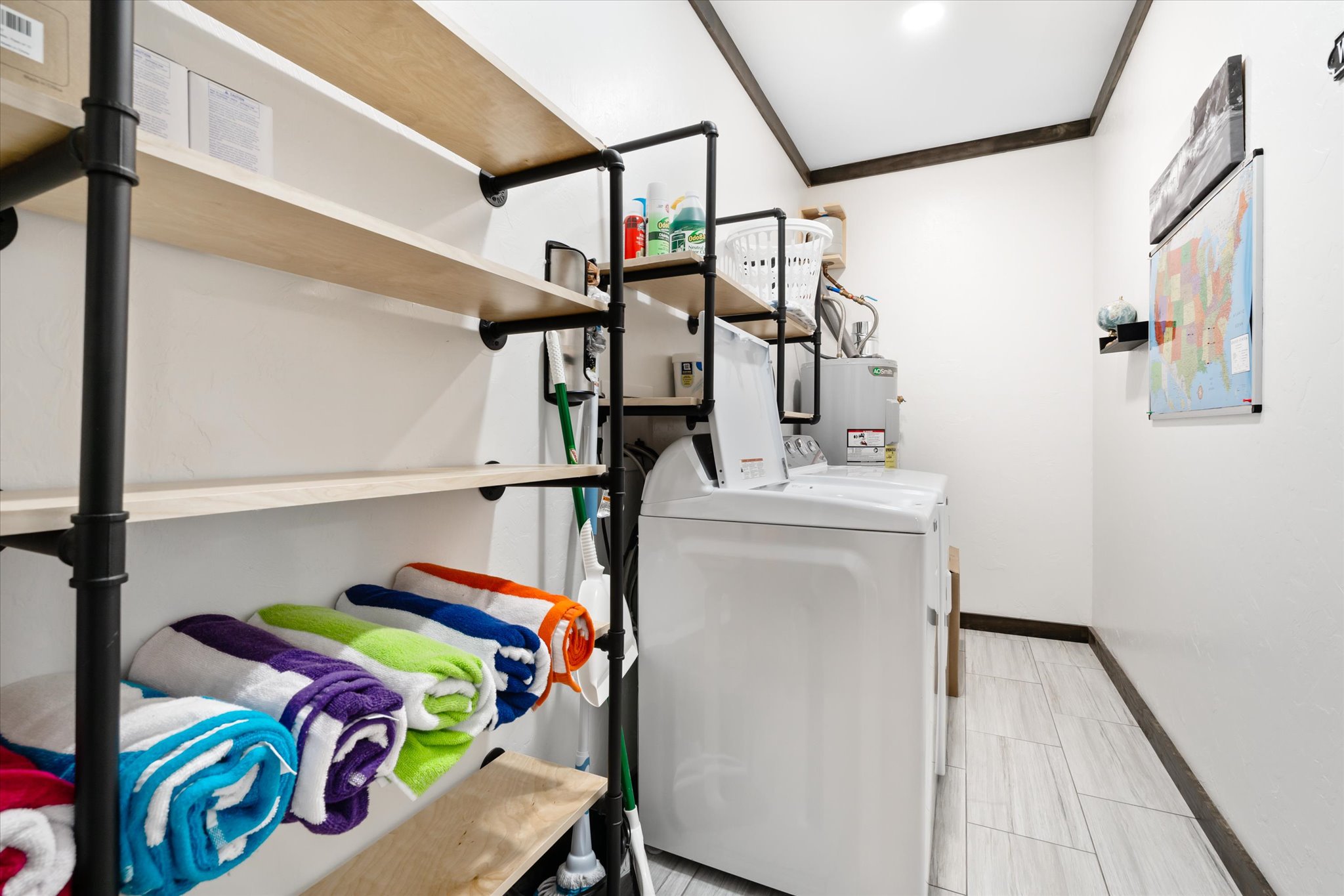 Laundry Room washer/ dryer
