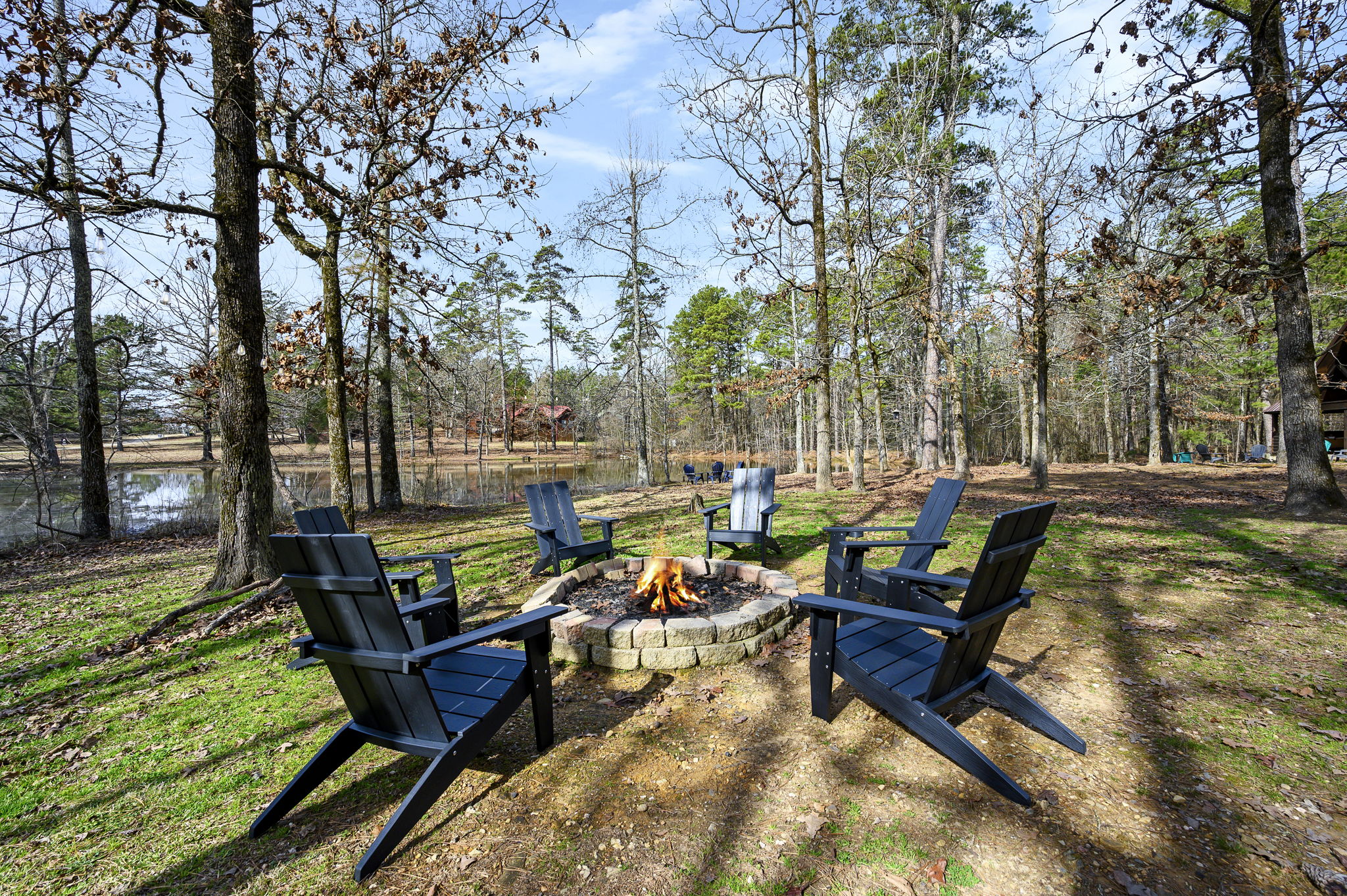 Fire Pit Area:
A dedicated fire pit lounge with ample seating for gathering. Ideal for cool evenings, conversations, and classic s’mores without ever leaving the property.