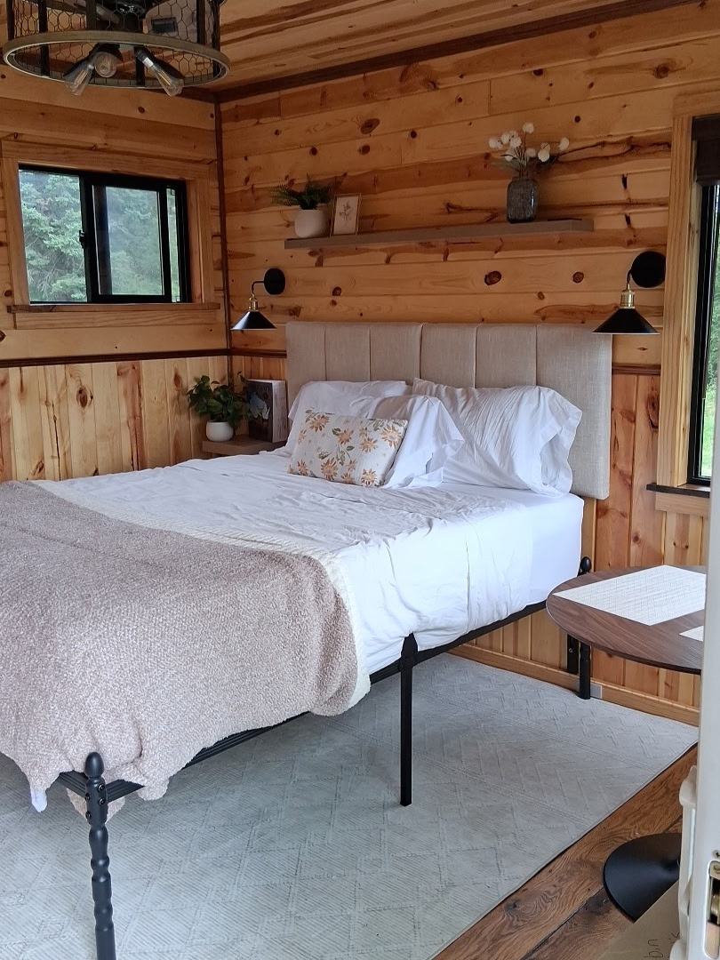 Queen Bed
