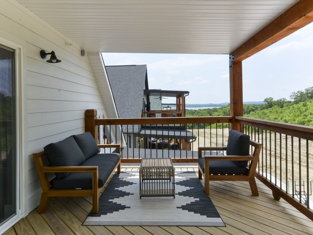 Private balcony off king suite