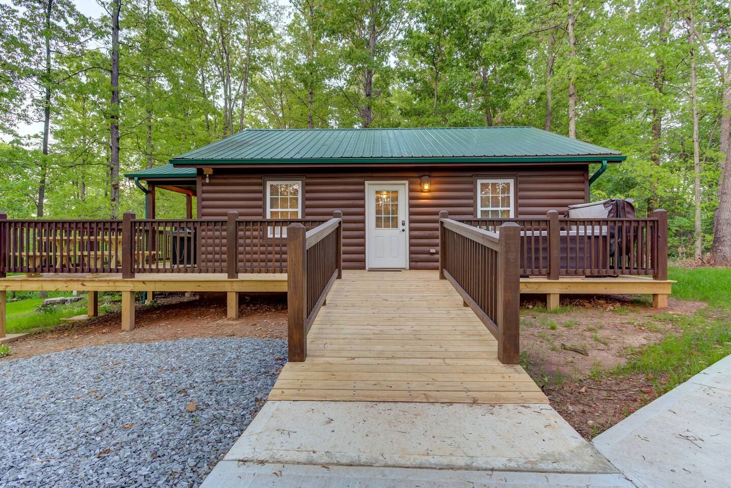 Easy access to cabin from parking area