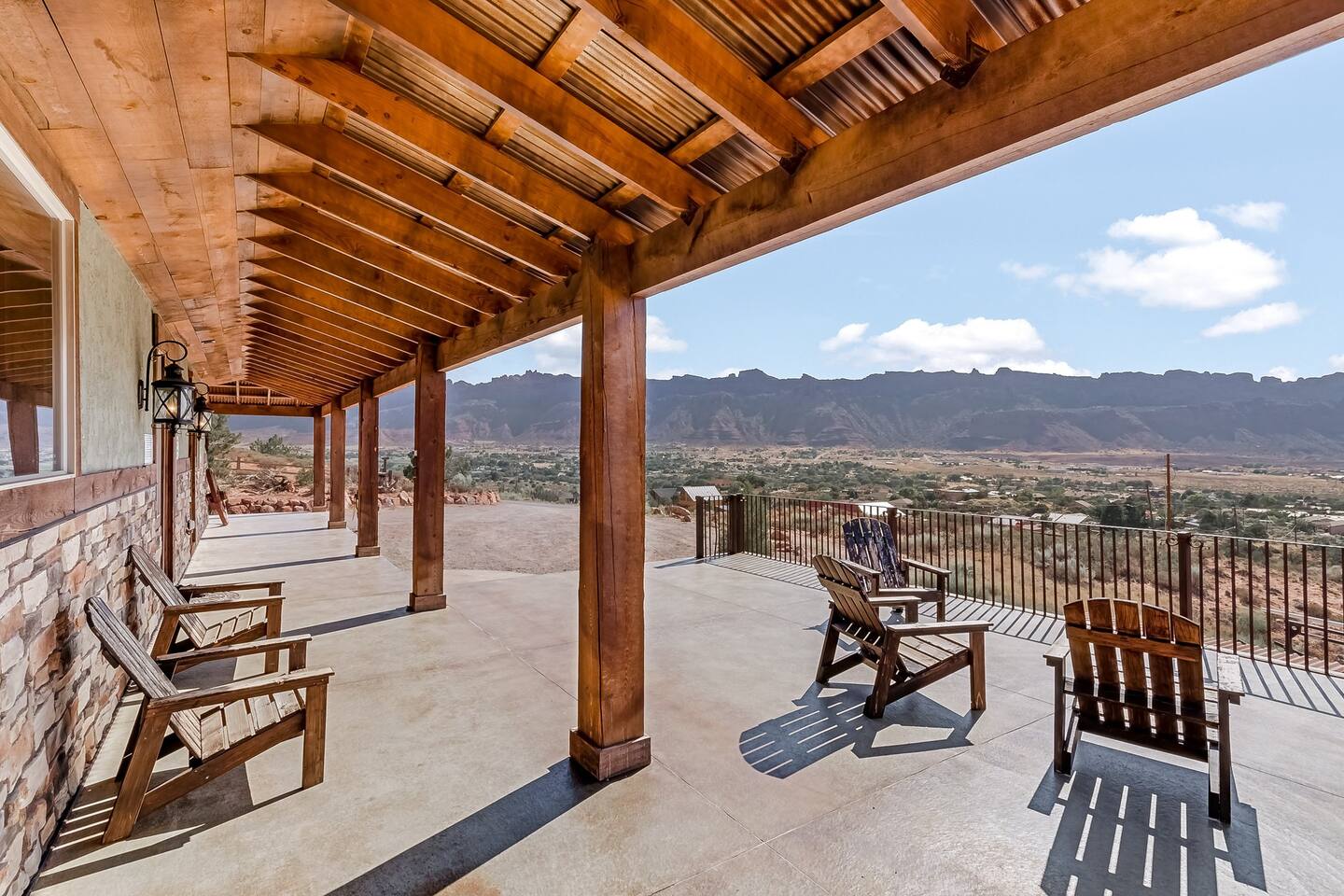 Front Deck Red Rock Views