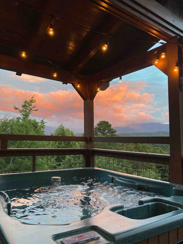 Amazing sunsets (and fun lights) enjoyed from the hot tub. 