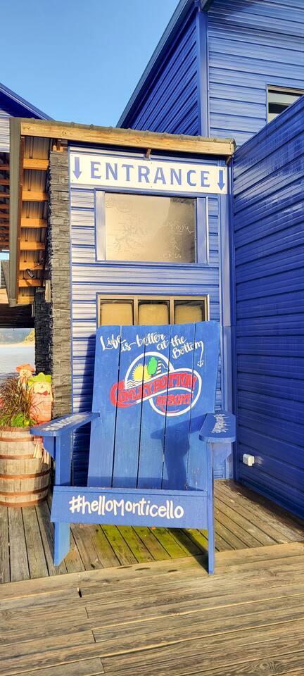 Snap a photo at this iconic Conley Bottom chair—a must-do lake memory during your visit!