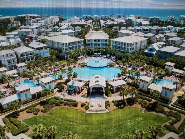 Seacrest Neighborhood Pool