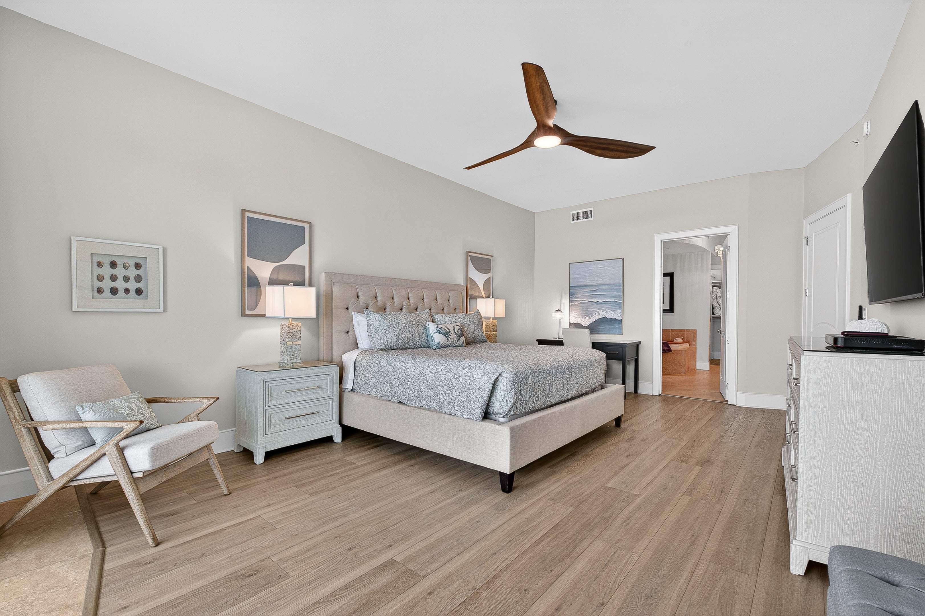 Master Bedroom, King