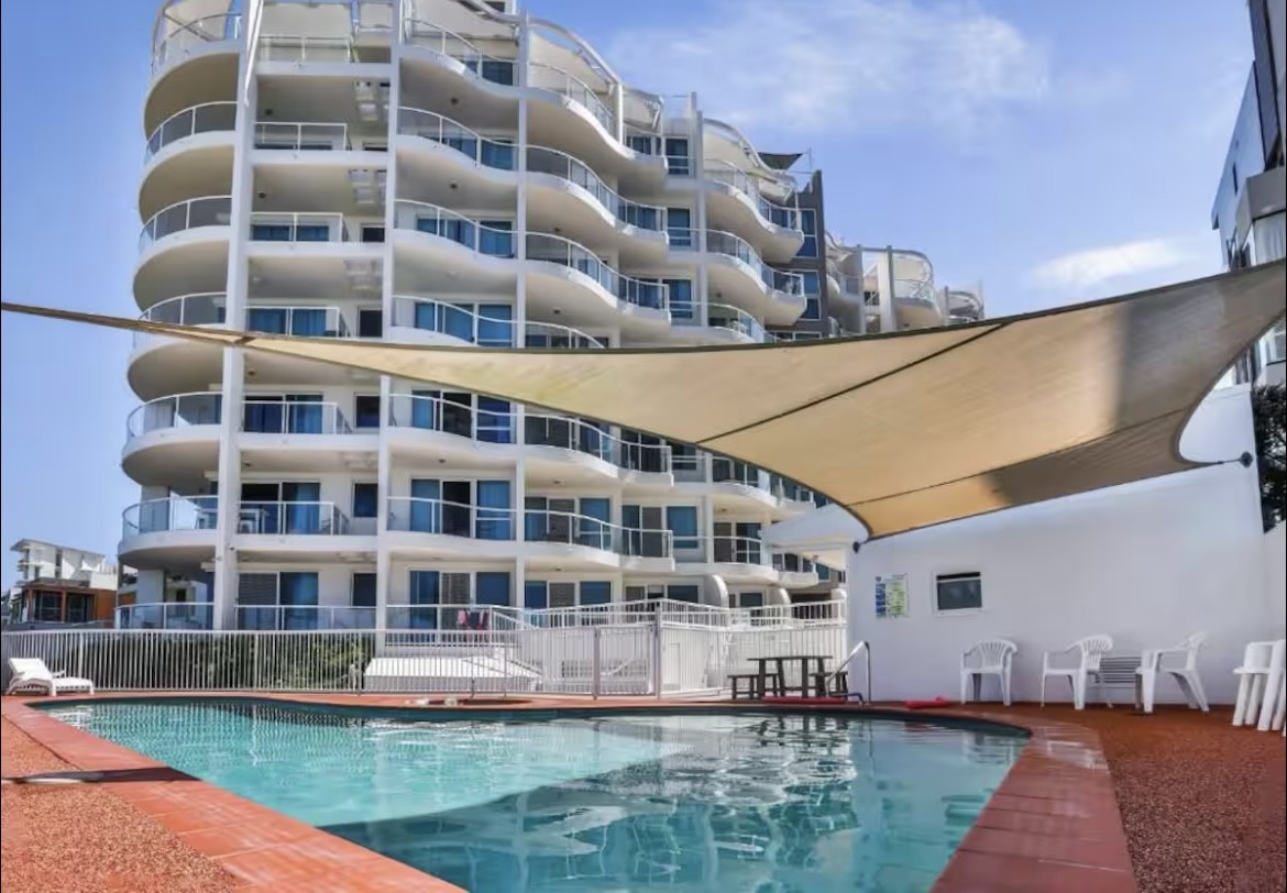 Complex Pool