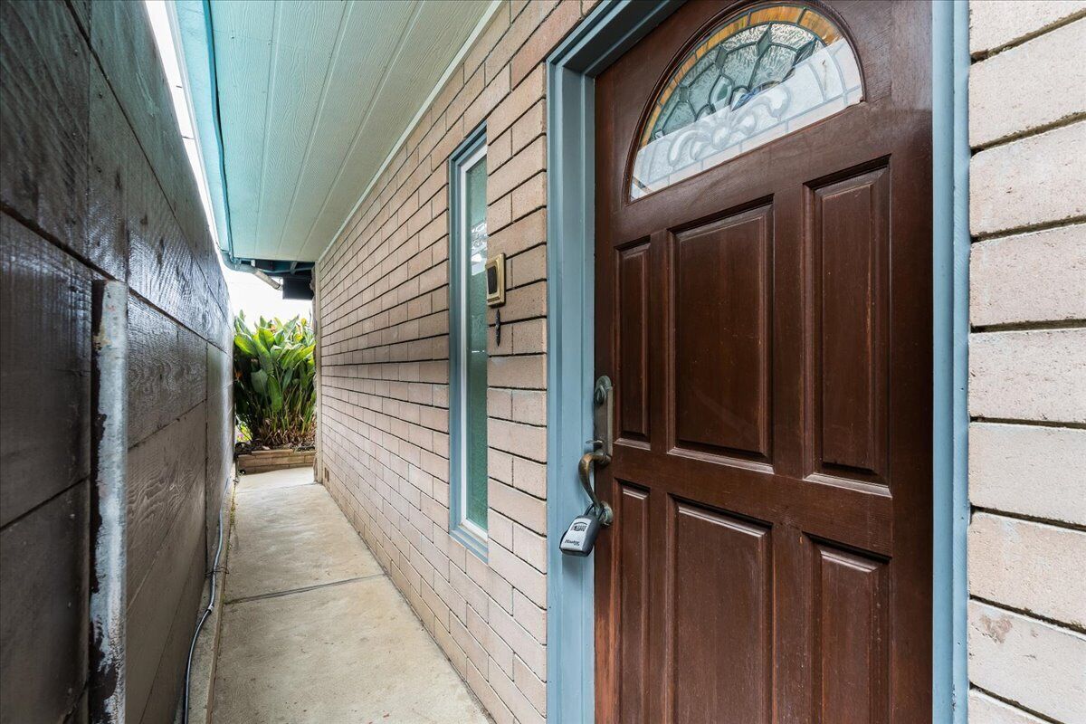 Front door - right side entry