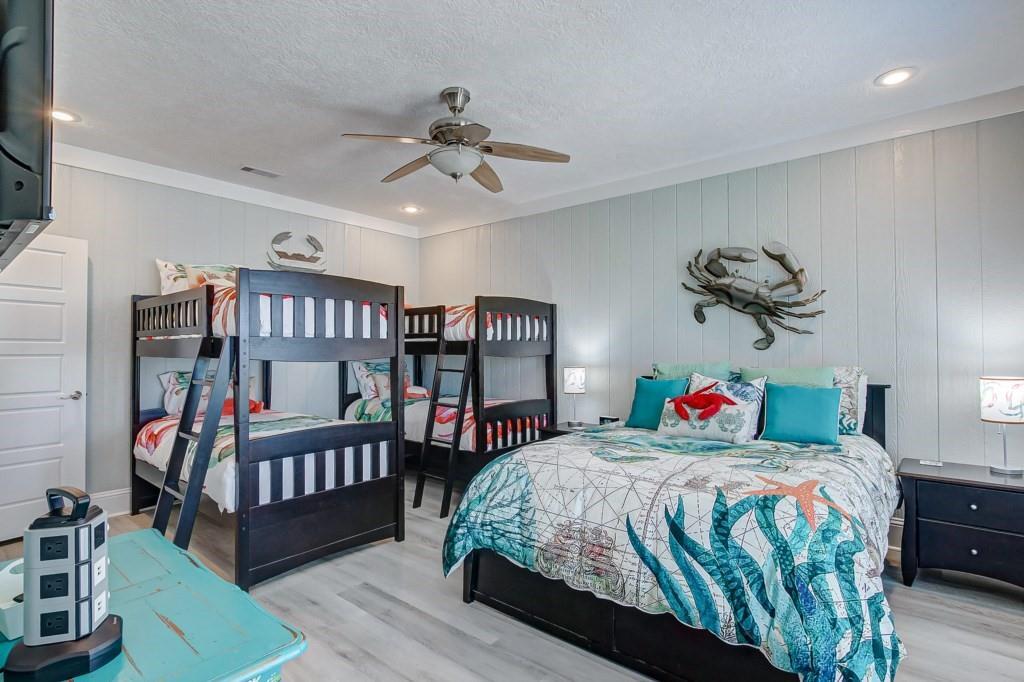 1835530a59c54578978efd8d3f2b2b2f | Beachhouse | Texas | TX | Vacation Homes | Galveston | Crystal Beach | Kokomo | Breezy Days | Beachfront Elegance | Sunrise Serenity | Southern Sands Property Management, LLC