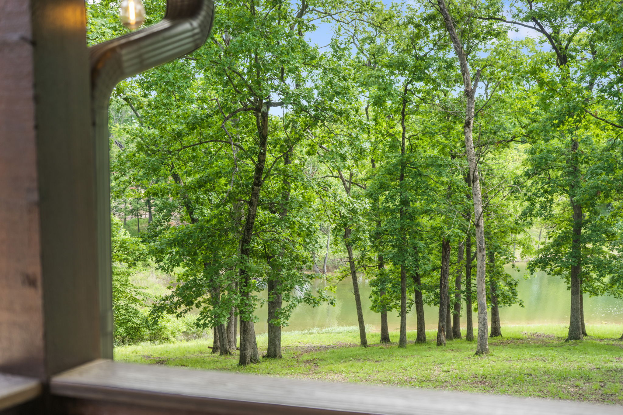 Lakefront cabin
