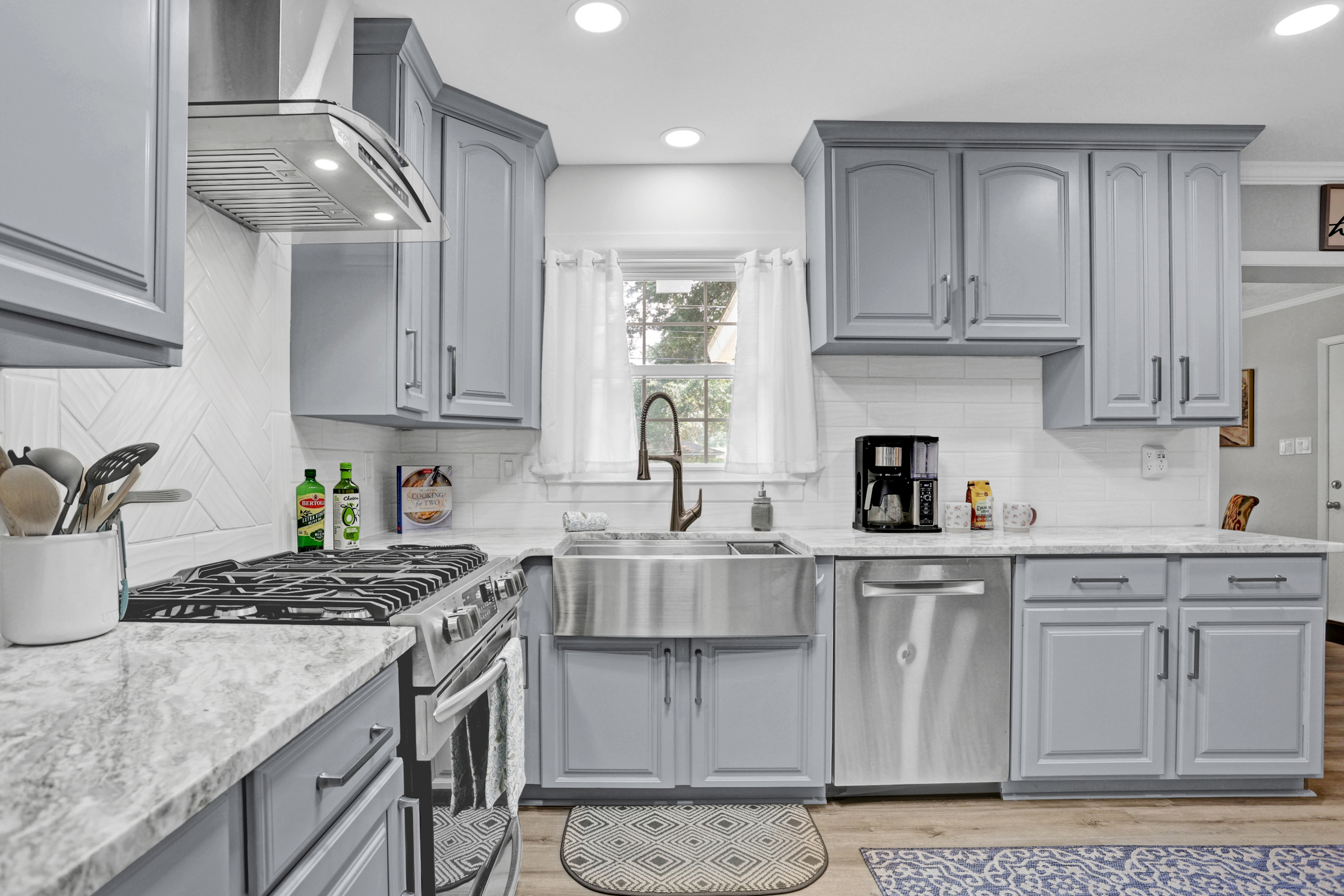 Sleek stainless steel essentials for easy home cooking.
